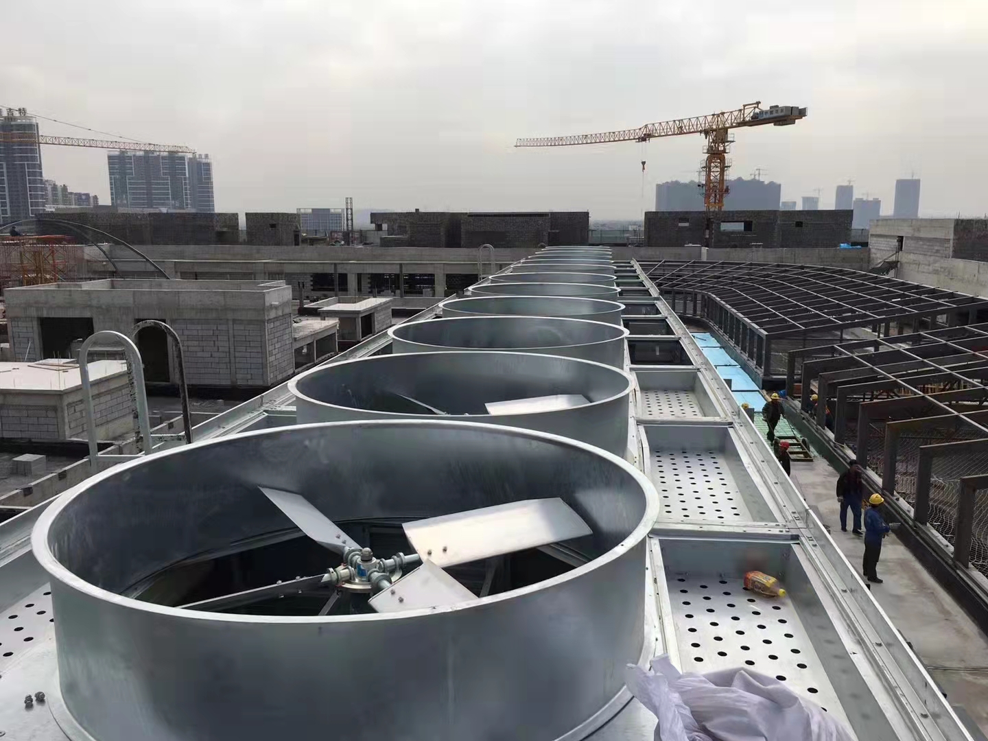 影響冷卻塔風機換熱效率的因素有哪些？